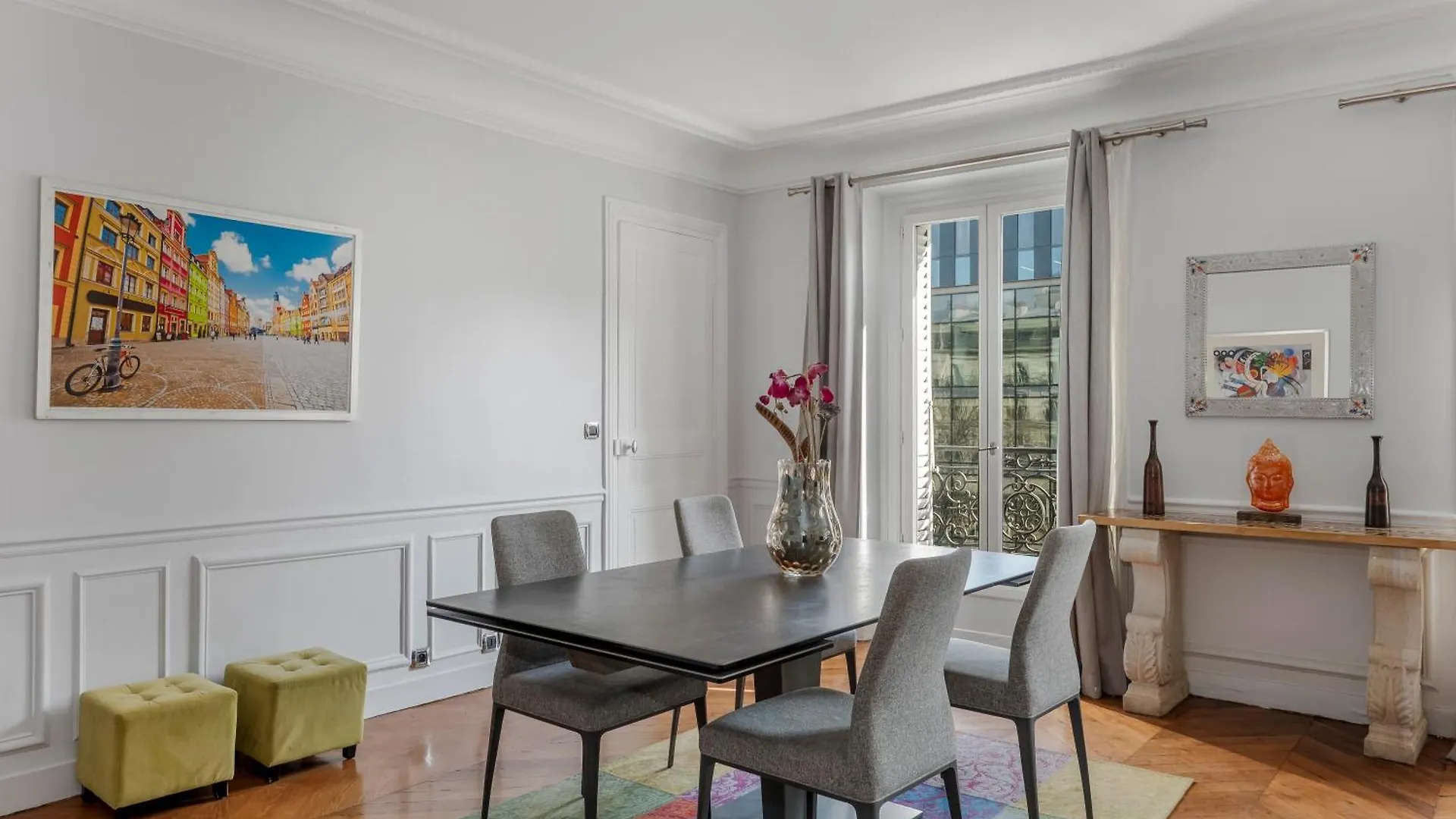 4 Bedroom Avenue Kleber Paris Lejlighed